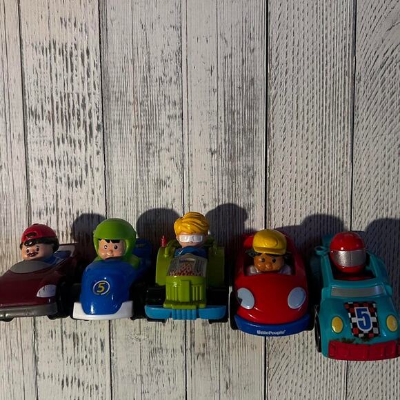 Fisher price little people/cars 5pc - Picture 1 of 2